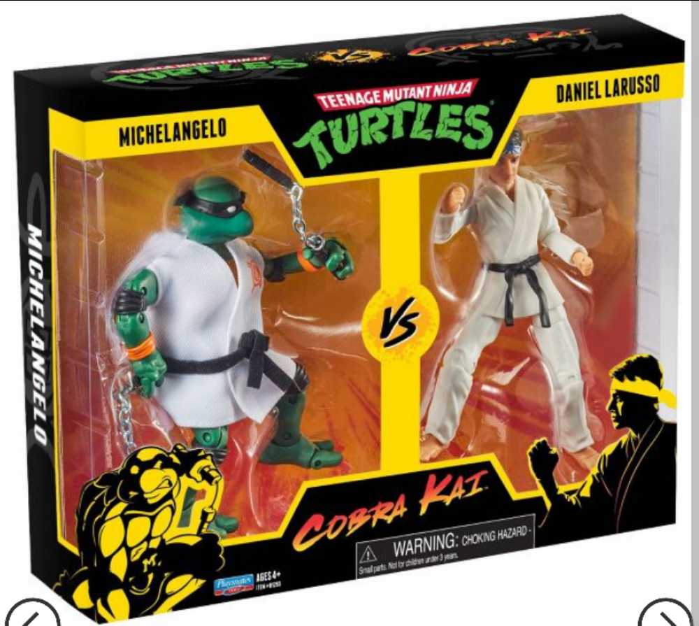 Playmates Toys TMNT vs Cobra Kai Michelangelo Vs Daniel Larusso  - Playmates Toys (Teenage Mutant Ninja Turtles) action figure collectible [Barcode 043377812937] - Main Image 3
