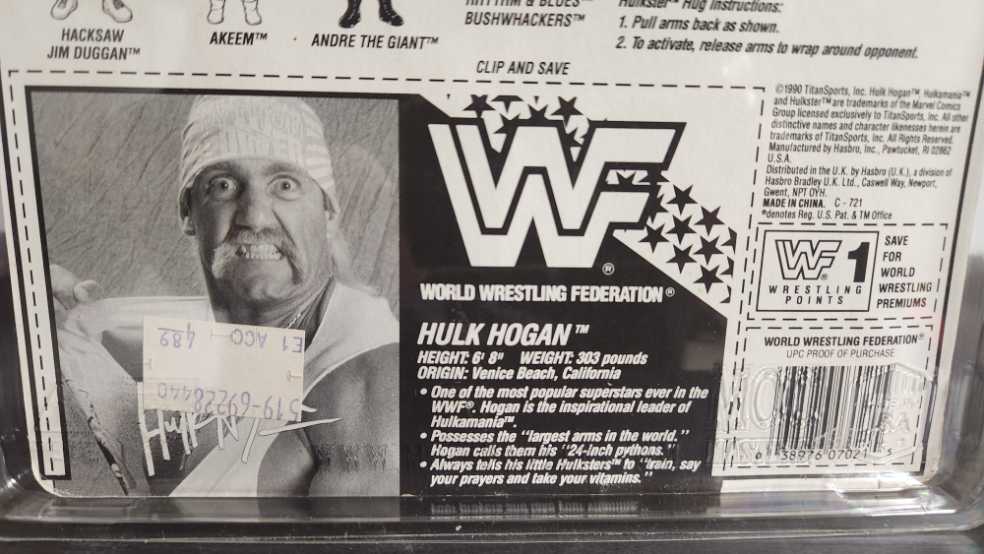 WWF Hasbro - Hulk Hogan Series 2 - Hasbro (WWF Hasbro) action figure collectible [Barcode 038976070079] - Main Image 3