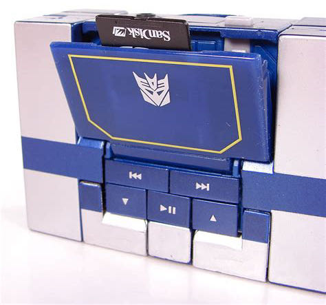 Soundwave - Takara Tomy (Transformers Music Label) action figure collectible [Barcode 4904810772057] - Main Image 3