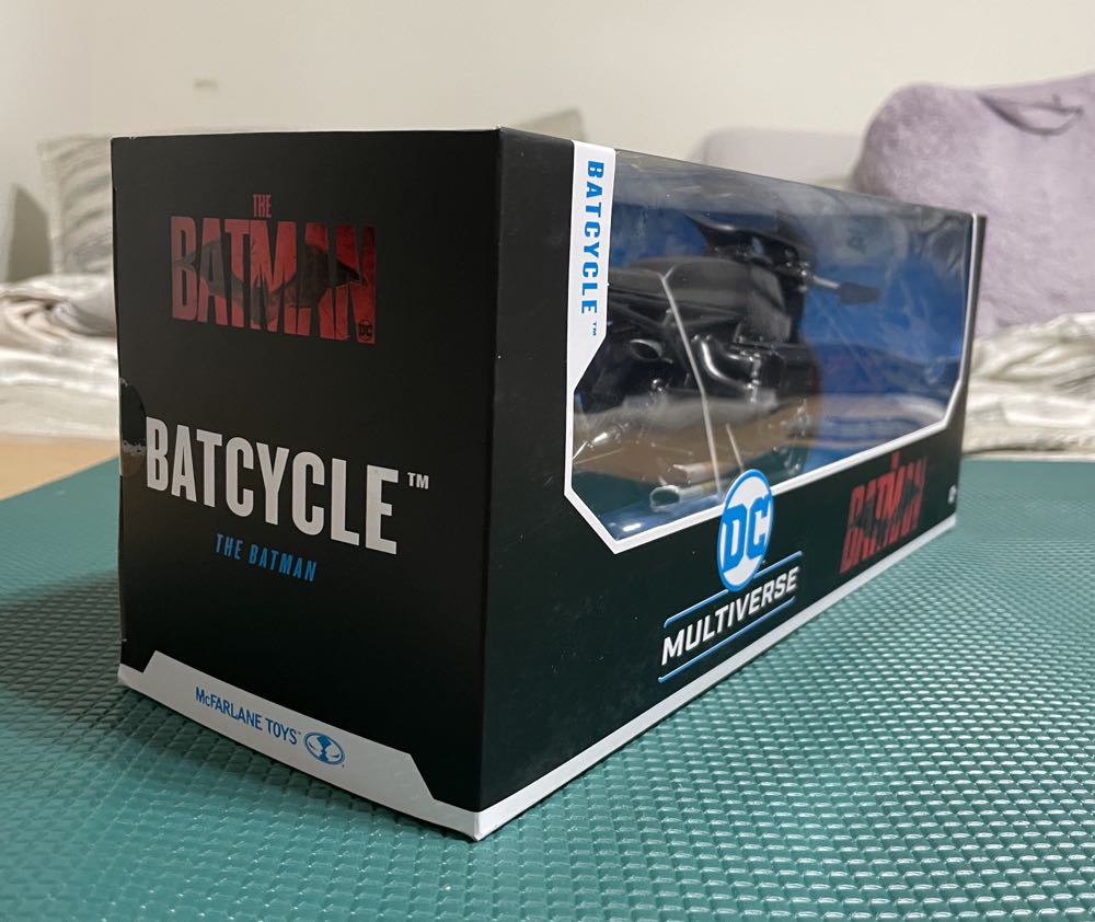 Batcycle - McFarlane Toys (The Batman Movie) action figure collectible [Barcode 787926157130] - Main Image 4