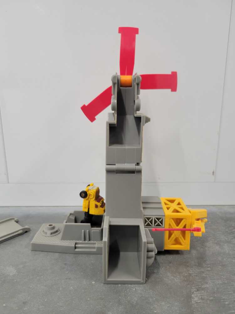 Ironworks Micromaster Station - Hasbro (1989) action figure collectible - Main Image 3
