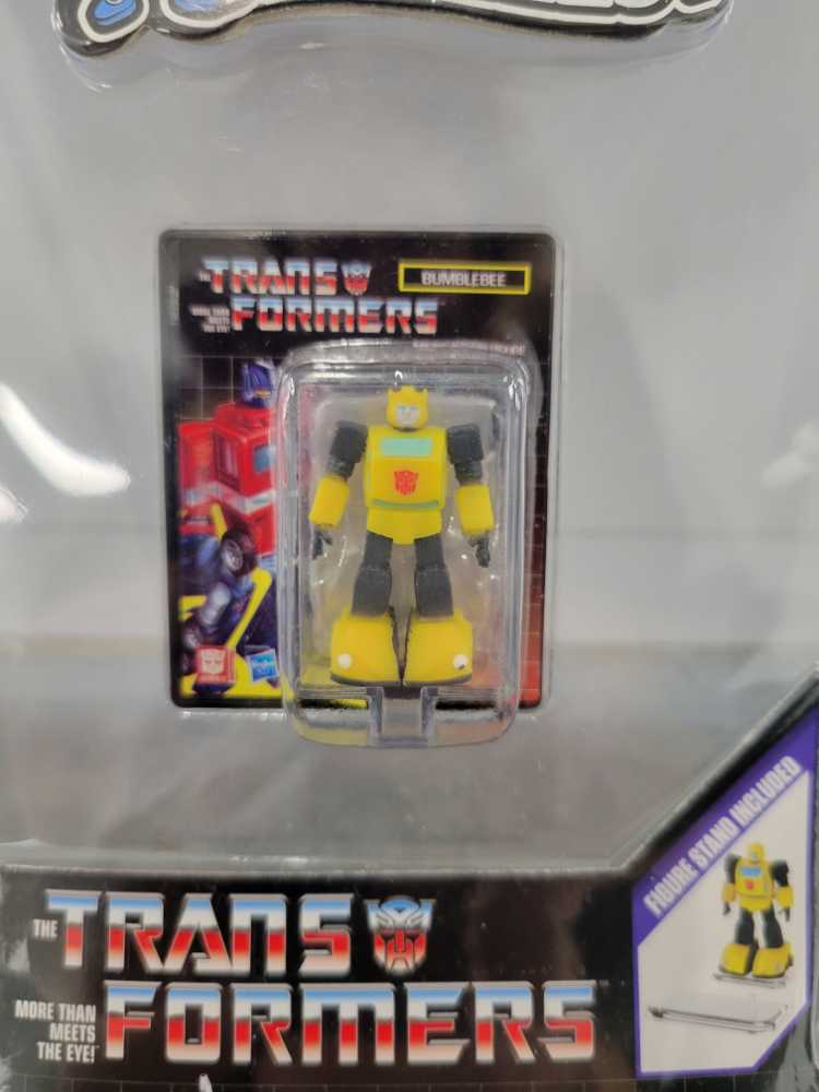 Bumblebee  - Hasbro (Worlds Smallest) action figure collectible - Main Image 3
