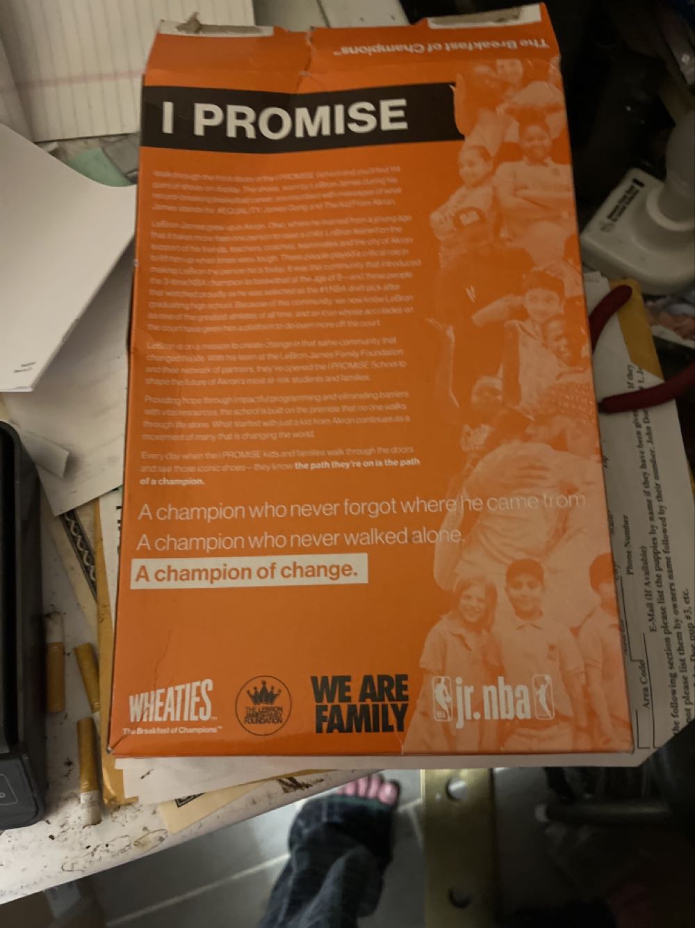 Wheaties Breakfast Cereal Breakfast Of Champions 100% Whole Wheat Flakes 15.6 Oz  action figure collectible [Barcode 016000275652] - Main Image 3