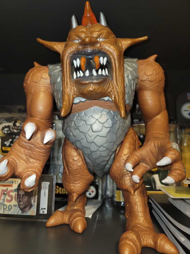 CANDLE: Halloween Goose Creek Goosebumps Cupcake 2021