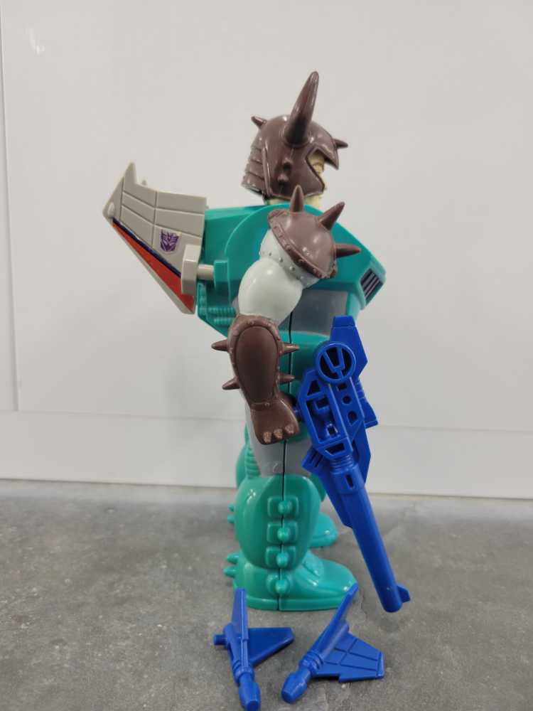 G1 Starscream Classic Pretender - Hasbro (1989) action figure collectible - Main Image 3