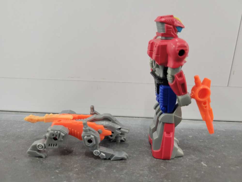 Rad with Lionizer (1990) - Hasbro (Transformers G1 Action Masters (Loose)) action figure collectible - Main Image 3