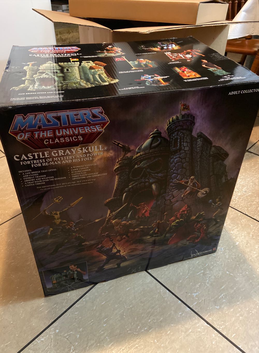 Castle Grayskull - Mattel (Masters Of The Universe Classics) action figure collectible [Barcode 746775235956] - Main Image 3