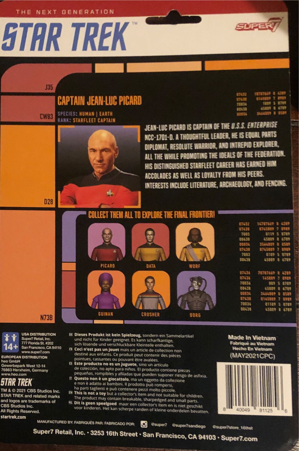 Star Trek: The Next Generation: Captain Picard Reaction Figure - Super7 (Star Trek: The Next Generation) action figure collectible [Barcode 840049811256] - Main Image 2