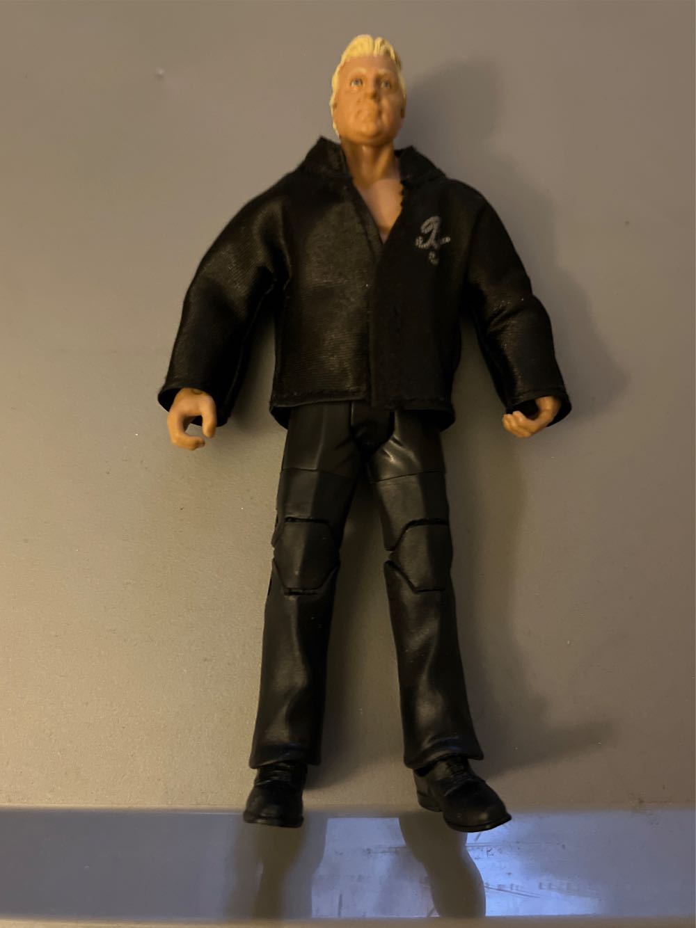 *Maisto Muscle Machines 06-1993 Ford Mustang SVT Cobra