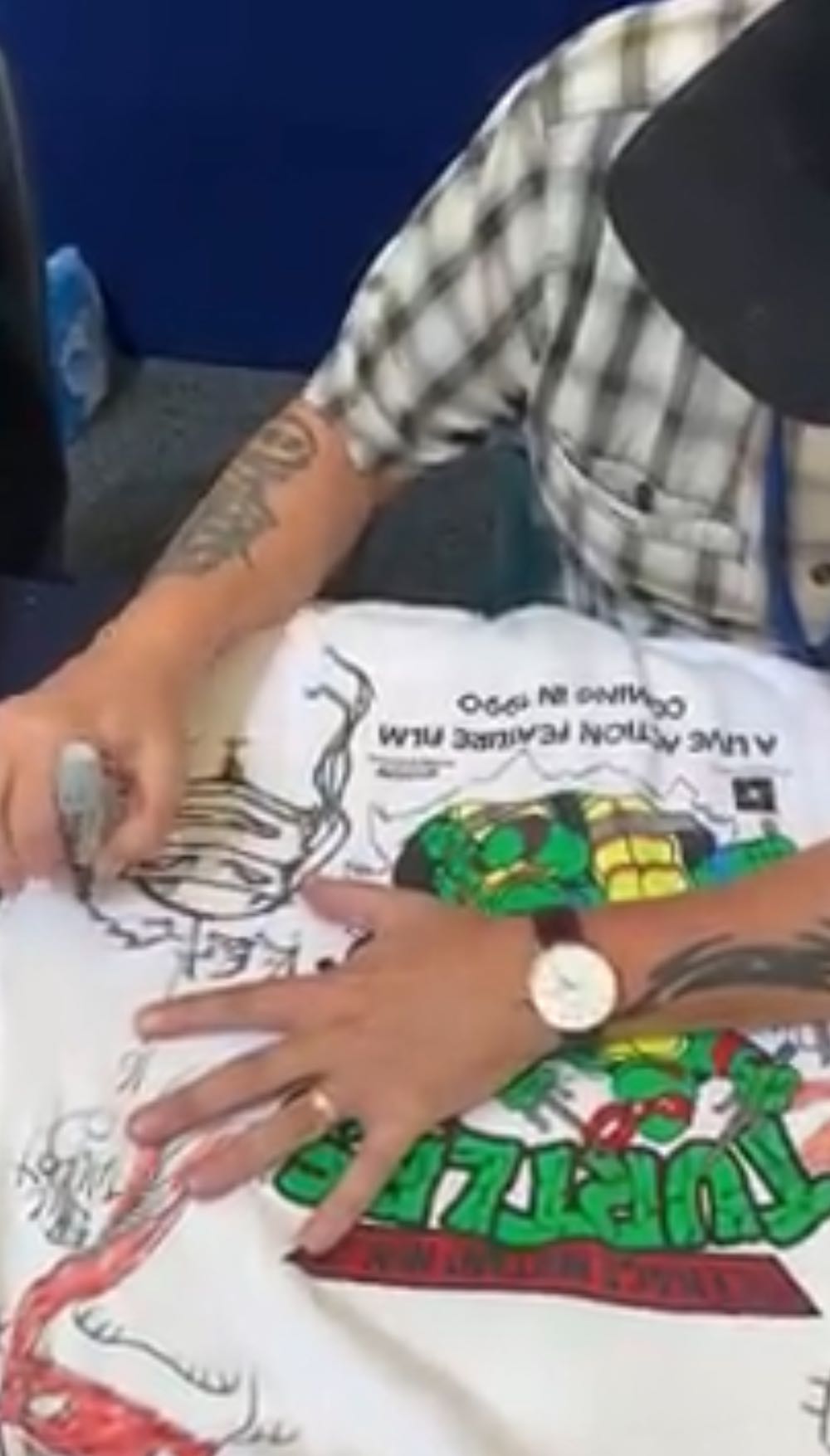 Signed TMNT 1990 Production Jersey  (Teenage Mustant Ninja Turtles) action figure collectible - Main Image 4