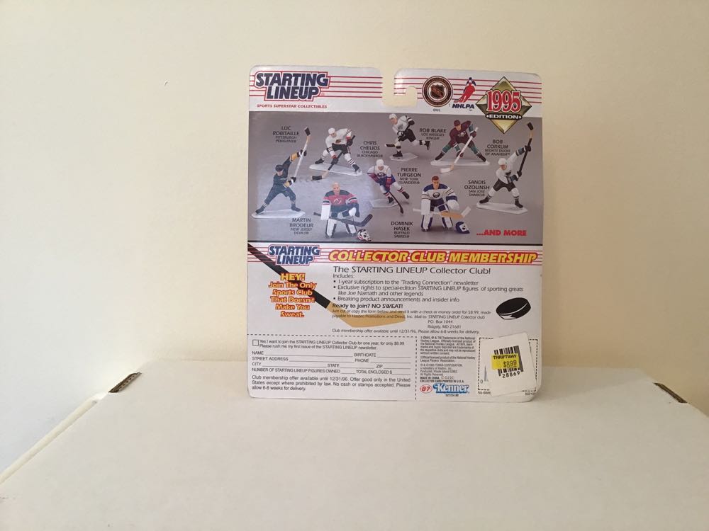 Dominik Hasek - Kenner action figure collectible - Main Image 2