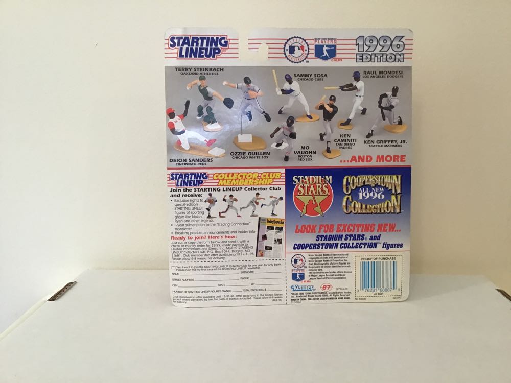 Derek Jeter - Kenner (Starting Lineup Baseball) action figure collectible - Main Image 2