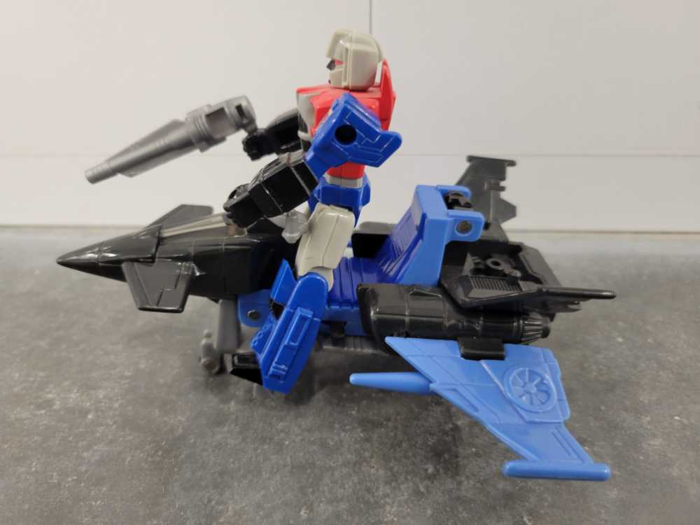 Starscream Turbo Jet Action Master  - Hasbro (1990) action figure collectible - Main Image 3