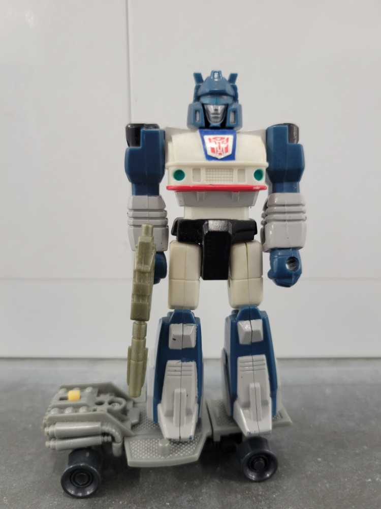 Jazz with Turbo Board Action Master  - Hasbro (1990) action figure collectible - Main Image 2