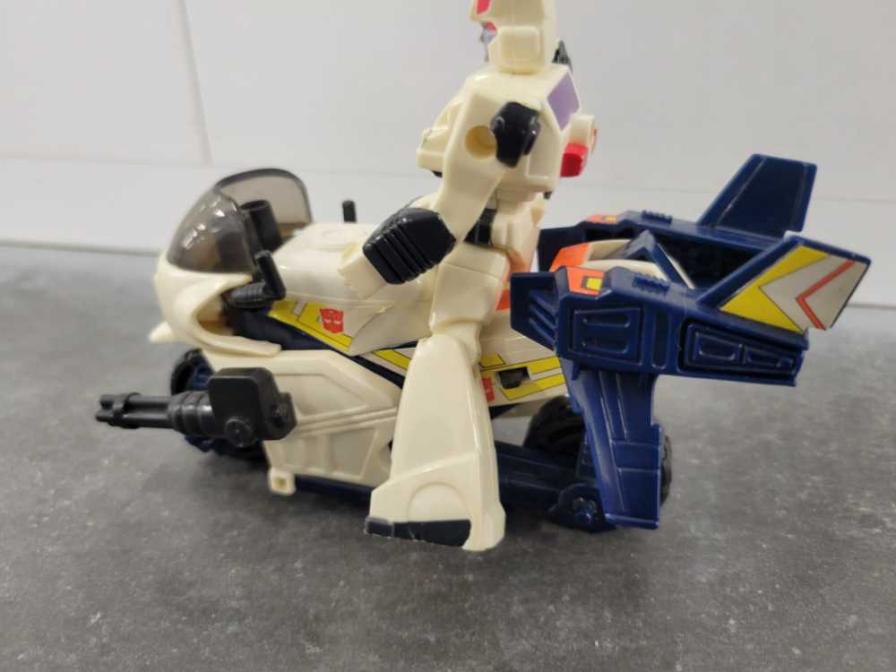 Prowl with Turbo Cycle Action Master - Hasbro (1990) action figure collectible - Main Image 4