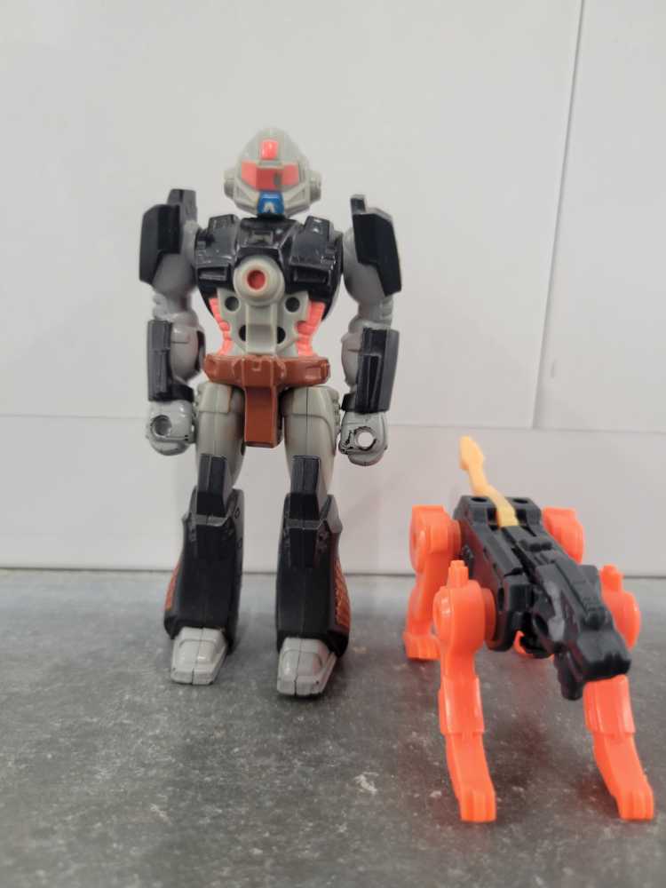 Treadshot with Catgut Action Master - Hasbro (1990) action figure collectible - Main Image 2