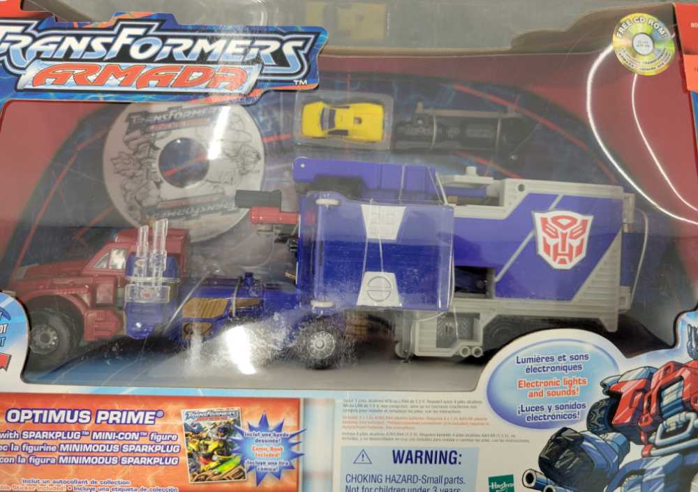 Optimus Prime With Sparkplug Super Base Truck Mode - Hasbro (Armada) action figure collectible - Main Image 2