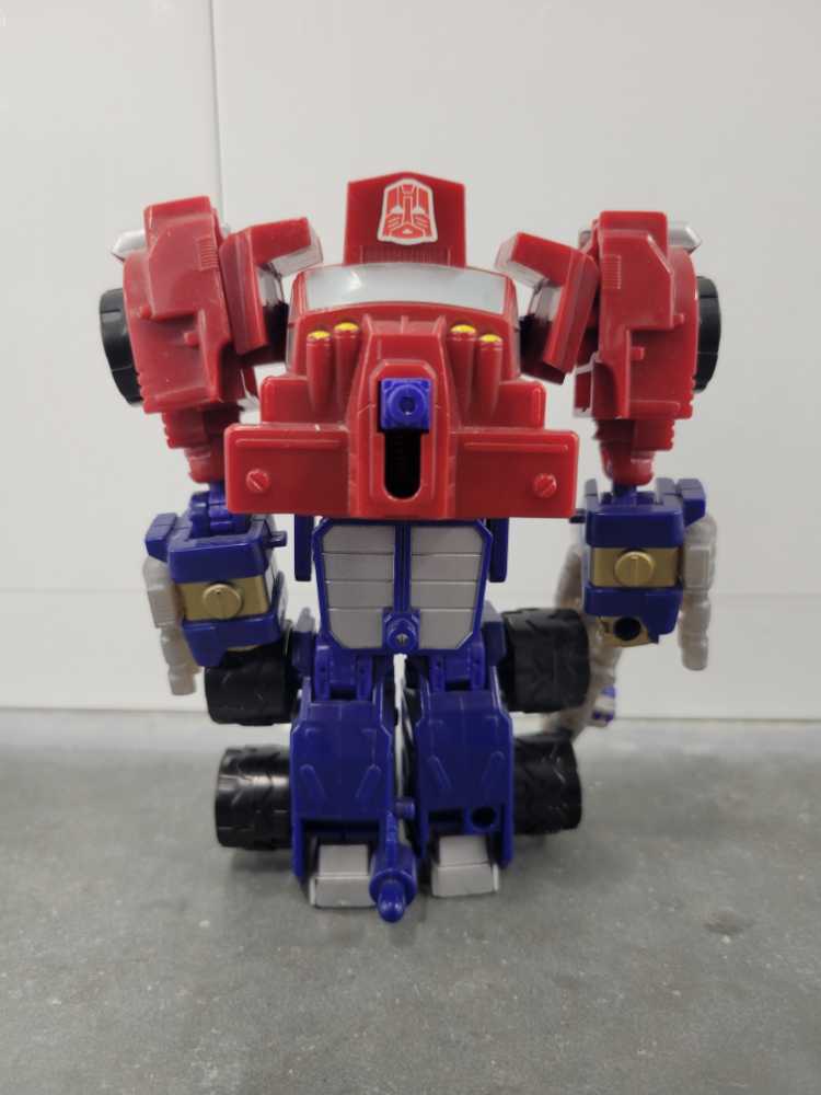 Optimus Prime With Over Run Super Con 2nd - Hasbro (Armada) action figure collectible - Main Image 4