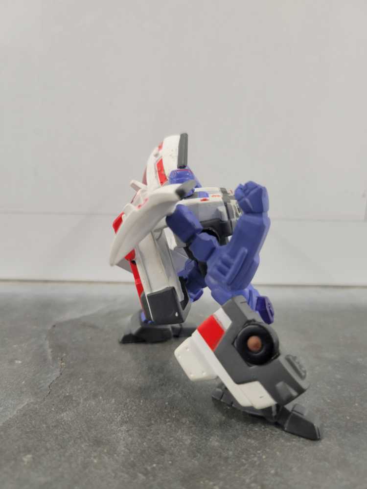 Red Alert Ratchet 1st - Takara (Heroes Of Cybertron SCF) action figure collectible - Main Image 3