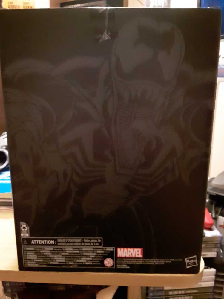 Venom - Hasbro (Marvel Legends Spider-Man Retro Series) action figure collectible [Barcode 5010993882762] - Main Image 2