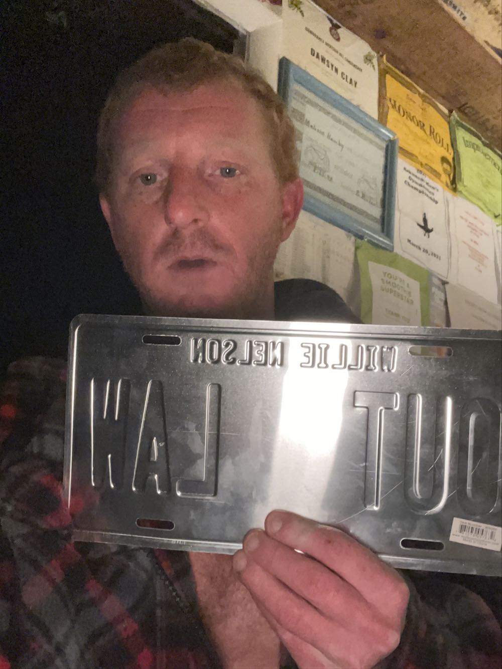 Midsouth Products Willie Nelson License Plate Middle Finger  action figure collectible [Barcode 781579057632] - Main Image 4