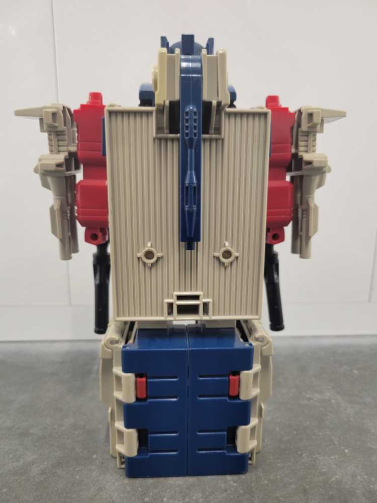 Optimus Prime Powermaster 2nd With Hi-Q Hi Q  - Hasbro (1988) action figure collectible - Main Image 4