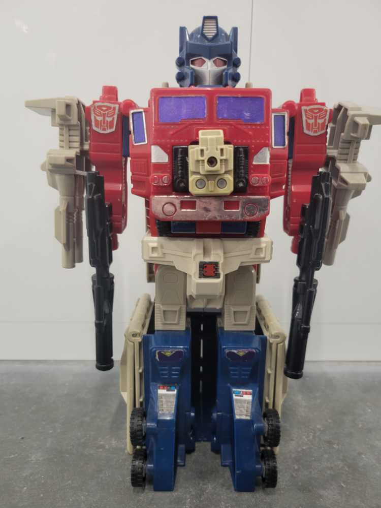 Optimus Prime Powermaster 3rd With Hi-Q Hi Q  - Hasbro (1988) action figure collectible - Main Image 2