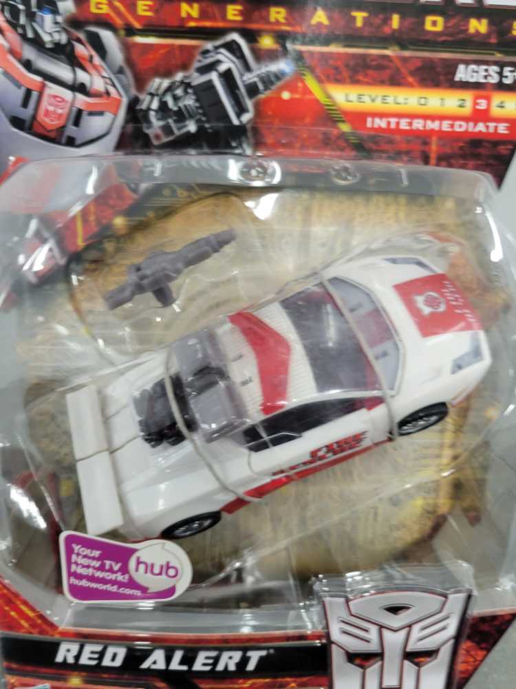 Red Alert Carded - Hasbro (Generations) action figure collectible - Main Image 2