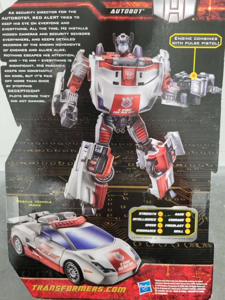 Red Alert Carded - Hasbro (Generations) action figure collectible - Main Image 4