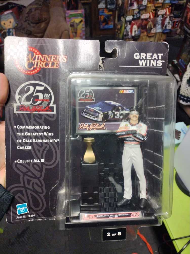 Winners Circle Dale Earnhardt # 2   action figure collectible [Barcode 076930565094] - Main Image 2