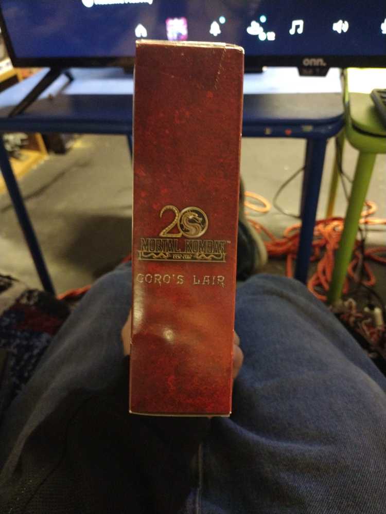 Mortal Kombat 20th Anniversary 5 Inch Action Figure 2-pack Goro’s Lair W Johnny Cage Figure  action figure collectible [Barcode 681326132455] - Main Image 4