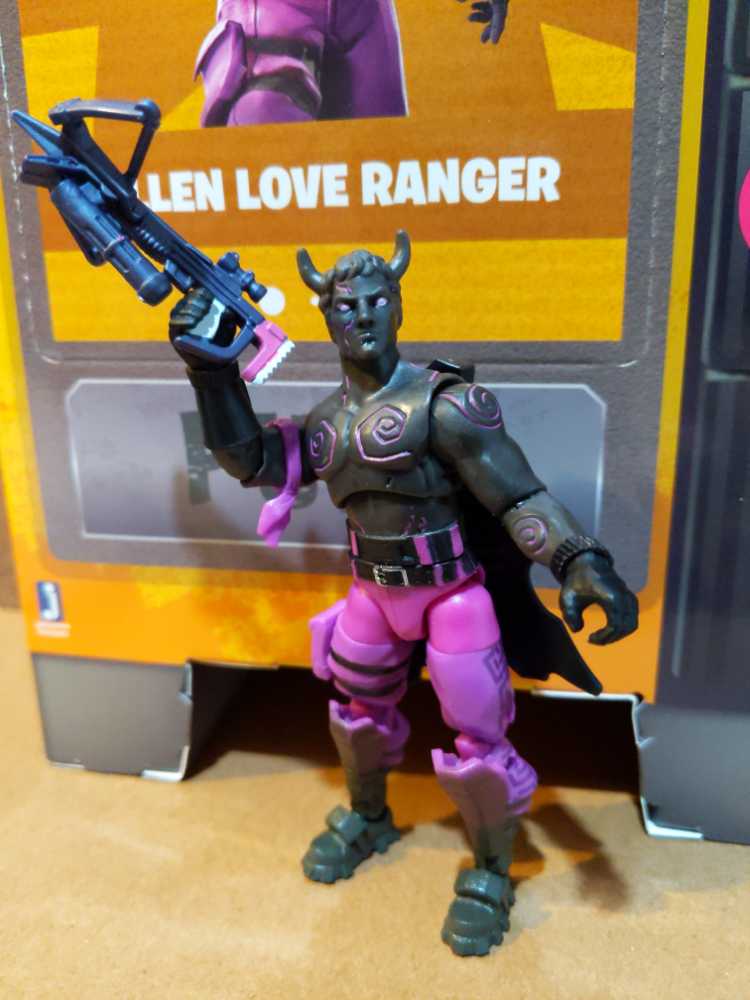 Fortnite Vending Machine w/ Fallen Love Ranger - Jazwares (Fortnite 4” Figure Collection) action figure collectible [Barcode 191726018322] - Main Image 3