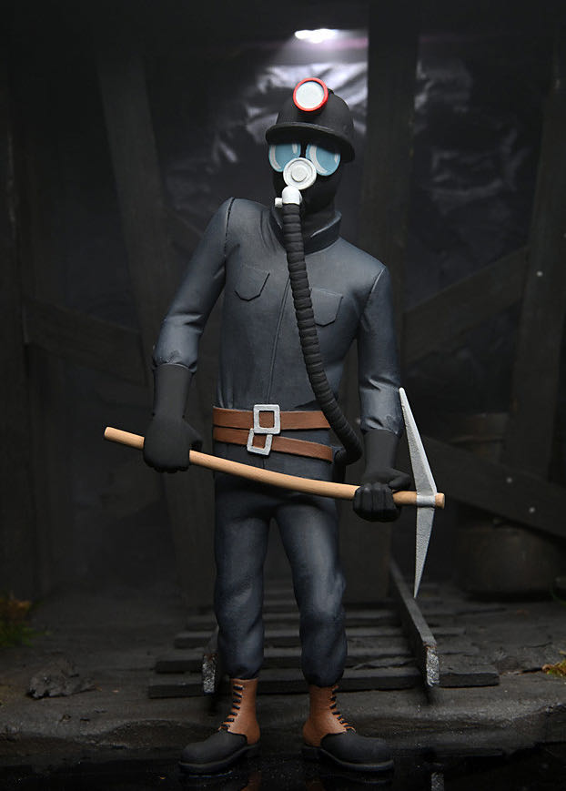 NECA Toony Terrors - The Miner (My Bloody Valentine) - Neca Toony Terrors (Horror) action figure collectible [Barcode 634482560778] - Main Image 3