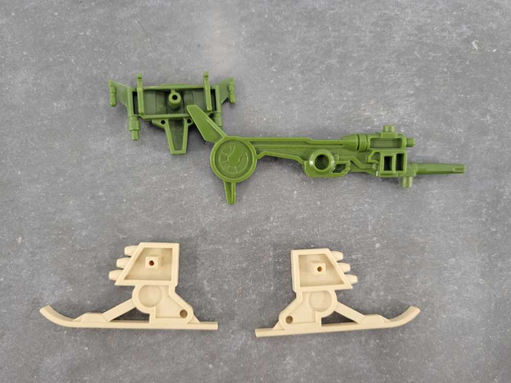 Transformers G1 Crossblades Mega Pretender - Hasbro (1989) action figure collectible - Main Image 2