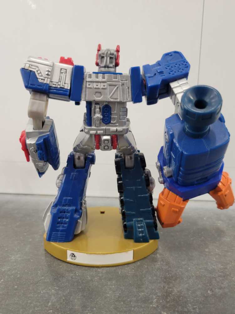 Omega Sentinel  - Hasbro (Attacktix) action figure collectible - Main Image 4