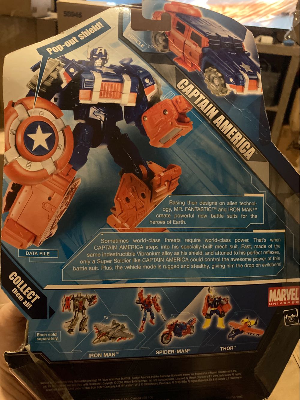 Transformers Crossovers: Marvel Universe Captain America - Hasbro (Transformers Crossovers (Marvel)) action figure collectible [Barcode 653569366720] - Main Image 2
