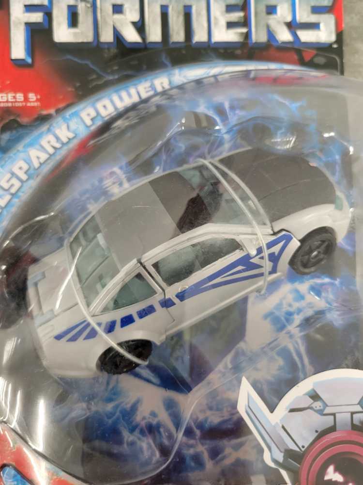 Camshaft 1st Carded - Hasbro (Movie) action figure collectible - Main Image 2