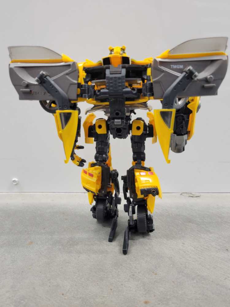 Bumblebee MPM-03 - Takara Tomy (Masterpiece Movie) action figure collectible - Main Image 4