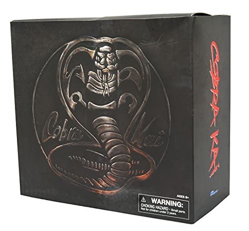 Johnny Lawrence - Diamond Select Toys (Cobra Kai) action figure collectible [Barcode 699788845264] - Main Image 4