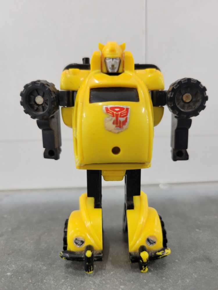 Bumblebee (Inner Robot Only) - Hasbro (1989) action figure collectible - Main Image 2