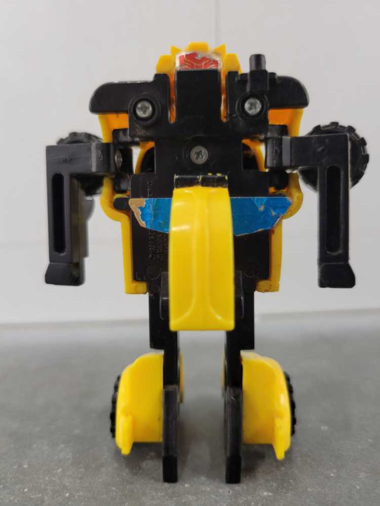 Bumblebee (Inner Robot Only) - Hasbro (1989) action figure collectible - Main Image 4