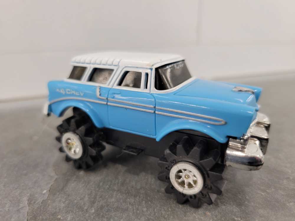 R2-D2 Collector’s Edition Hot Topic Exclusive 