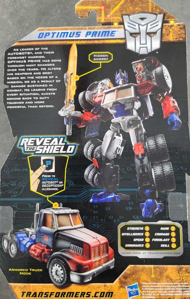 Optimus Prime Laser 1st Carded - Hasbro (Reveal The Shield) action figure collectible - Main Image 3