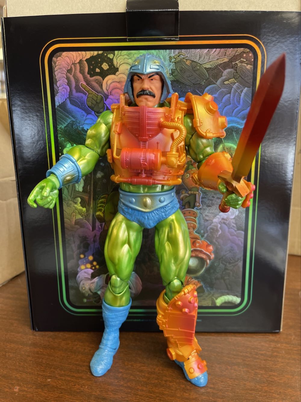 Mondo Motu Man At Arms - Mondo action figure collectible [Barcode 810041486387] - Main Image 2