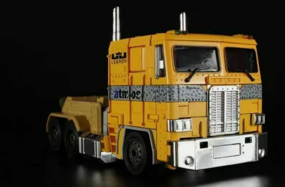 Optimus Prime MP-10 Safari (Oversize) - Unknown (Knock Off KO) action figure collectible - Main Image 3