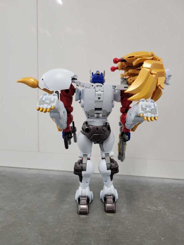 Lio Convoy MP-48 - Takara Tomy (Masterpiece Beast Wars) action figure collectible - Main Image 4
