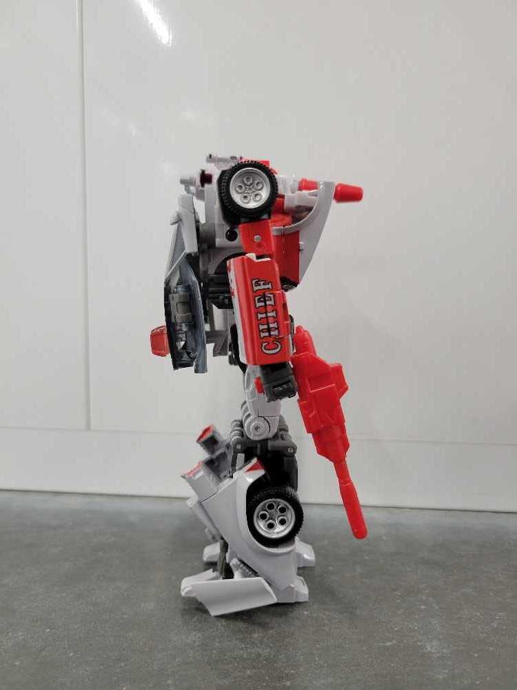 Red Alert MP-14+ KO - Takara Tomy (Masterpiece +) action figure collectible - Main Image 3
