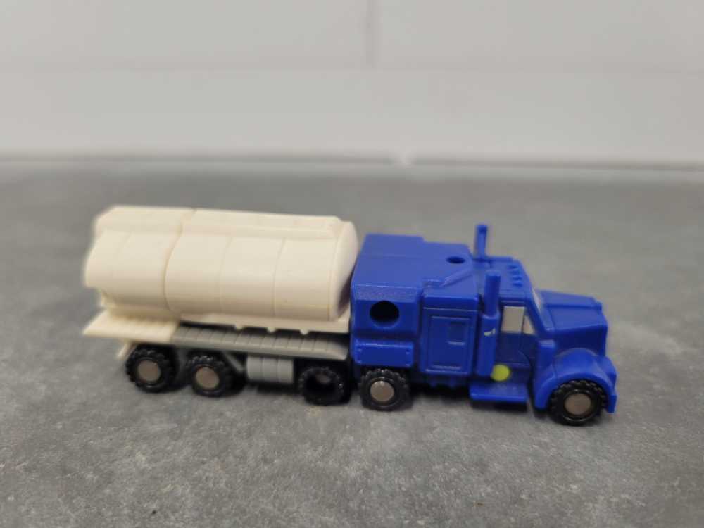 Oiler With Slide Metro Squad Micromaster Combiner Squad  - Hasbro (1990) action figure collectible - Main Image 4