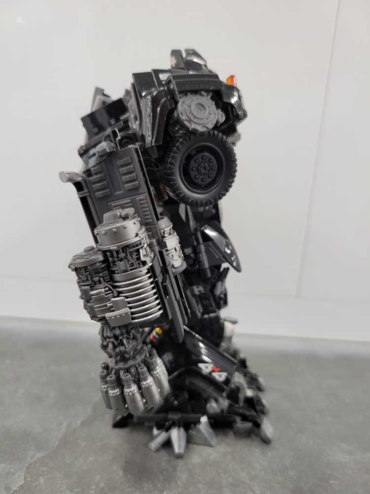 Ironhide - Takara Tomy (Autobot (Movie)) action figure collectible - Main Image 3