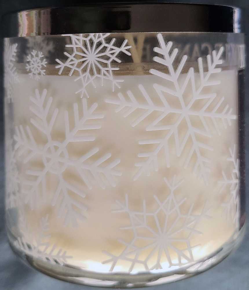 CANDLE: Christmas Kringle Silent Night  2021 - Kringle Candle (Christmas Candles) action figure collectible [Barcode 846853072180] - Main Image 3